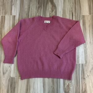 VTG Pringle of Scotland Sweater Pink Size Large 100% Wool V Neck Cozy Classic